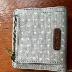 Fossil Textured Wallet in Gray and White